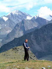 alex.jpg (48360 bytes)