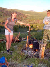 cook1.jpg (59653 bytes)