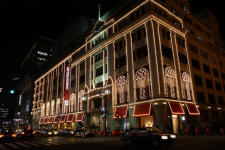 Mitsukoshi at night