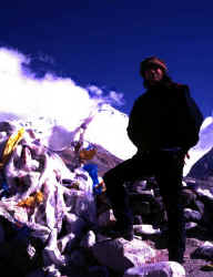 Phil at Everest.jpg (39726 bytes)