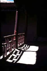 Shadows.jpg (21823 bytes)