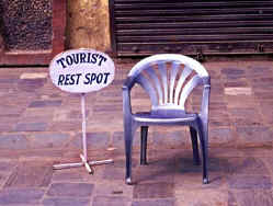 TRourist rest spot.jpg (45425 bytes)