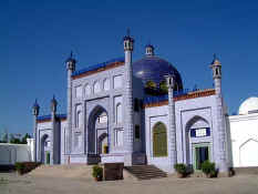 Yusup_Hazi_Hajups_tomb.jpg (45602 bytes)