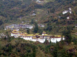 Trongsa_dzong.jpg (60055 bytes)